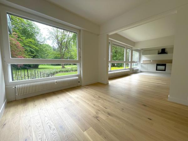 Superbe appartement traversant 3 chambres avec garage et cave