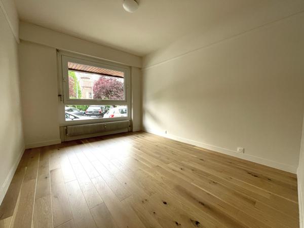 Superbe appartement traversant 3 chambres avec garage et cave