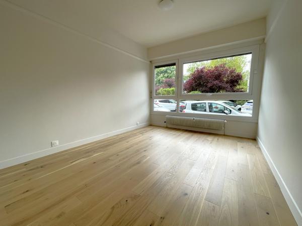 Superbe appartement traversant 3 chambres avec garage et cave