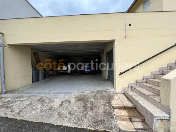 Vente ImmeubleCHAMALIÈRES (63400)