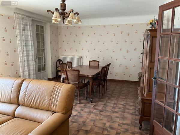Maison à vendre à Gourdon dans le Lot (46300), ref : 46041/393