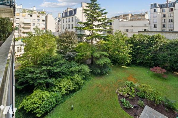 Passy-La Muette - Appartement au calme absolu sur jardins 
