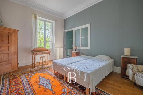 Voreppe, Propriété 7 Chambres -  573 m² à vendre