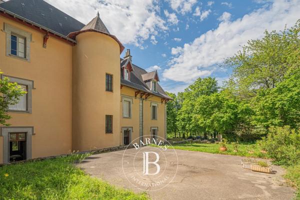 Voreppe, Propriété 7 Chambres -  573 m² à vendre