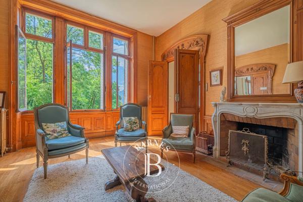 Voreppe, Propriété 7 Chambres -  573 m² à vendre