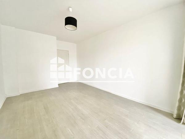 Location Appartement 3 pièces 71.55 m² - 7 RUE DE L'ABREUVOIR Metz 57000