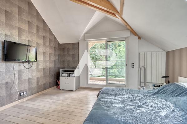 Maison Rueil Malmaison 7 pièce(s) 208.93m2 €1 420 000 ** - Référence 19857