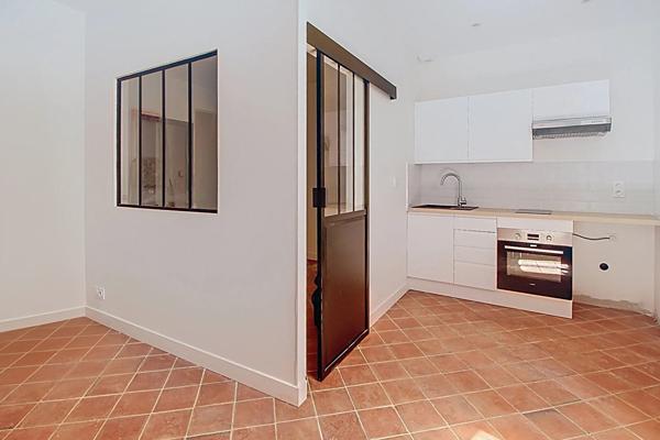 À LOUER - EN EXCLUSIVITÉ À LORGUES -  T2 DE 24,90m²