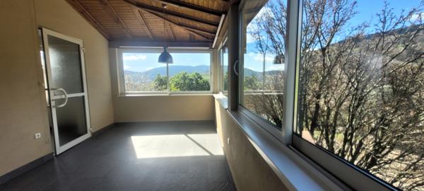 Soultzeren (68140) Appartement d'exception T3/4 136 m² avec local indépendant, jardin, garage, parking, sans travaux