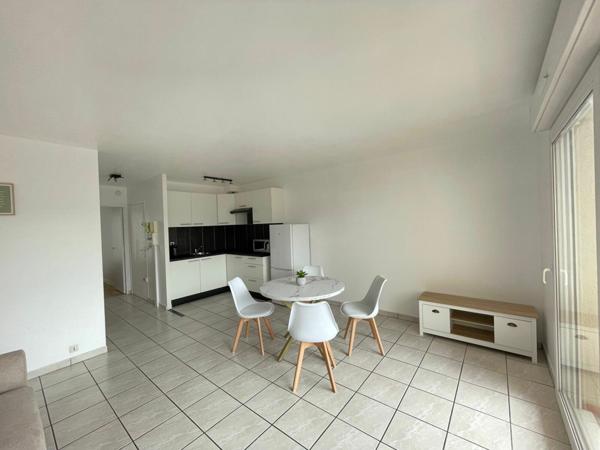 Appartement à louer    2 pièces • 39,23 m2 Sainte-Geneviève-des-Bois