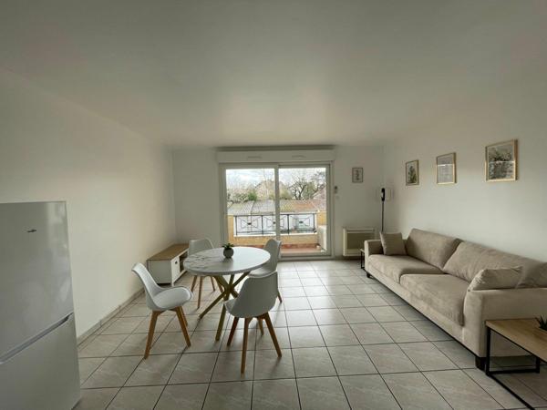 Appartement à louer    2 pièces • 39,23 m2 Sainte-Geneviève-des-Bois