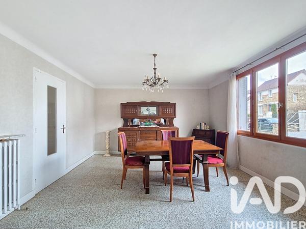 Maison à vendre 4 pièces 69 m² Le Mesnil-Saint-Denis