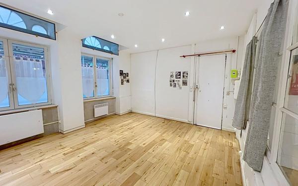 Appartement à louer    2 pièces • 49,57 m2 Lyon 1