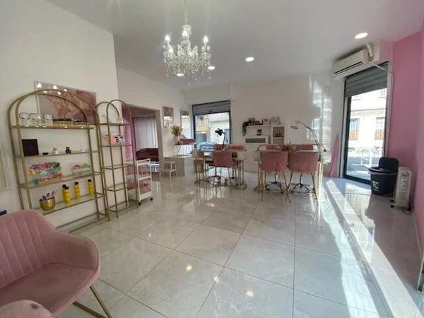 Location Fonds de commerce 56 m2 à Nice