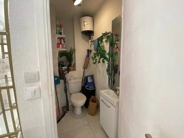 Location Fonds de commerce 56 m2 à Nice