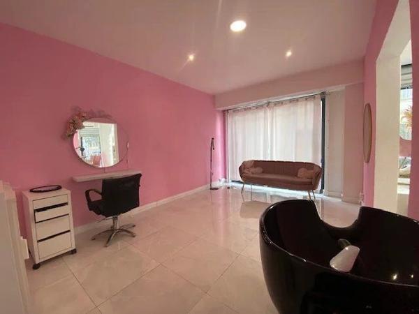 Location Fonds de commerce 56 m2 à Nice