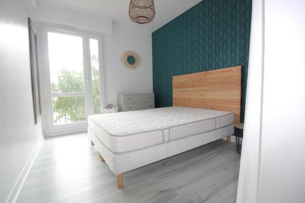 Plein centre ville de LA ROCHE sur YON, AppartementT4 de 81 m² en COLOCATION dont 2 chambres sont disponibles