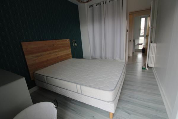 Plein centre ville de LA ROCHE sur YON, AppartementT4 de 81 m² en COLOCATION dont 2 chambres sont disponibles