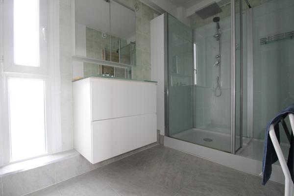 Plein centre ville de LA ROCHE sur YON, AppartementT4 de 81 m² en COLOCATION dont 2 chambres sont disponibles