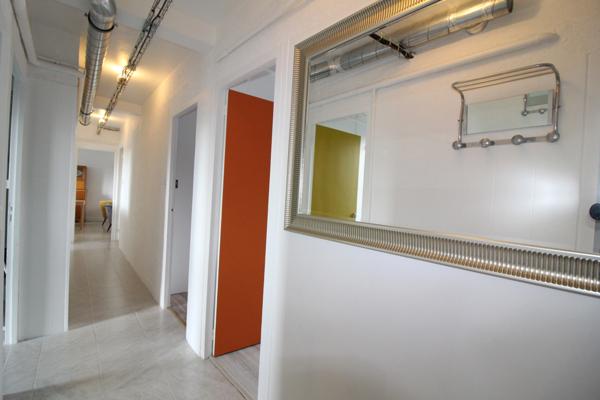 Plein centre ville de LA ROCHE sur YON, AppartementT4 de 81 m² en COLOCATION dont 2 chambres sont disponibles