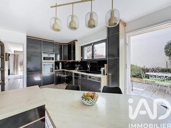Maison à vendre 6 pièces 159 m² Châtenay-Malabry