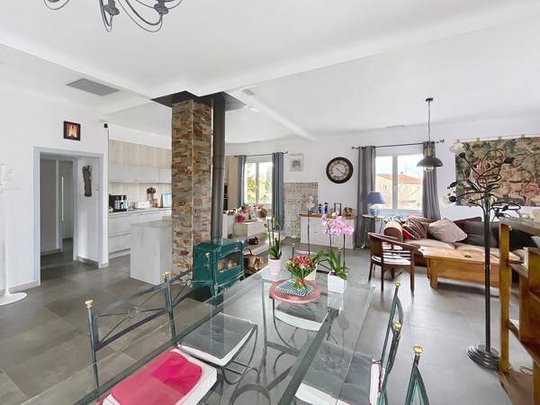 MAISON INDIVIDUELLE AVEC APPARTEMENT INDÉPENDANT, CERET