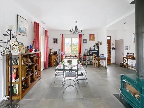 MAISON INDIVIDUELLE AVEC APPARTEMENT INDÉPENDANT, CERET