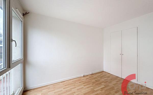 Appartement à vendre    3 pièces • 76,04 m2 Bry-sur-Marne