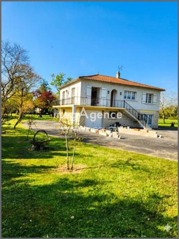 Maison à AULNAY, 17470 - 6 pièces 131m²