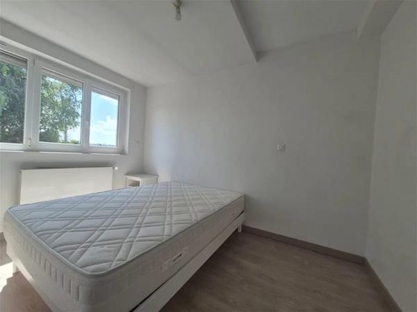 Maison mitoyenne 1 côté Lille Secteur Lille 85 m²