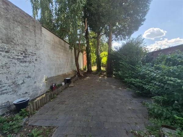 Maison mitoyenne 1 côté Lille Secteur Lille 85 m²