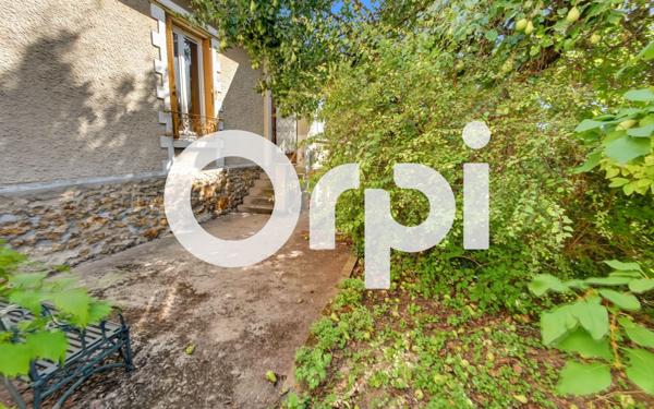 Maison à vendre    5 pièces •  Thiais