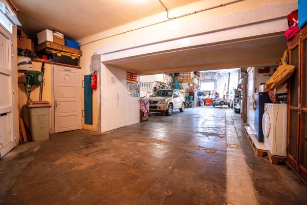 Maison à CAUDIES-DE-FENOUILLEDES, 66220 - 8 pièces 245m²