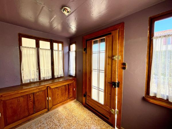 Maison T4 mitoyenne d'un coté ,garage , secteur calme