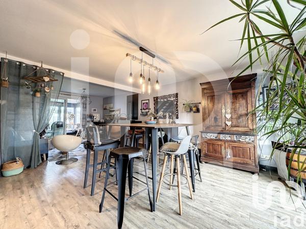Maison 7 pièces de 139 m² à Miniac-Morvan (35540)