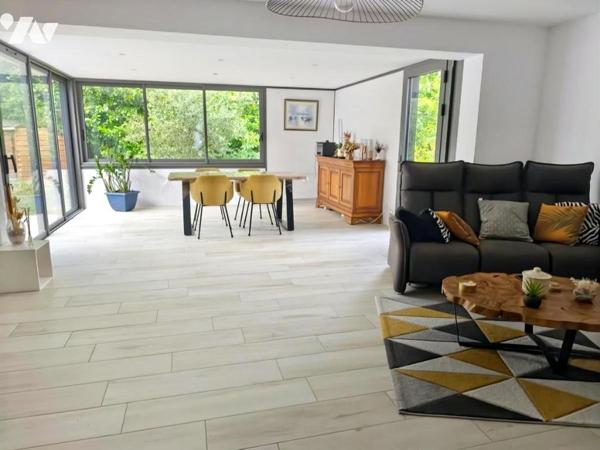 Maison de plain-pied 2 chambres et bureau