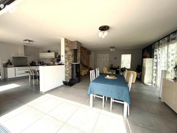 MURS-ERIGNE AU CALME MAISON 4 CH AVEC GARAGE ET JARDIN