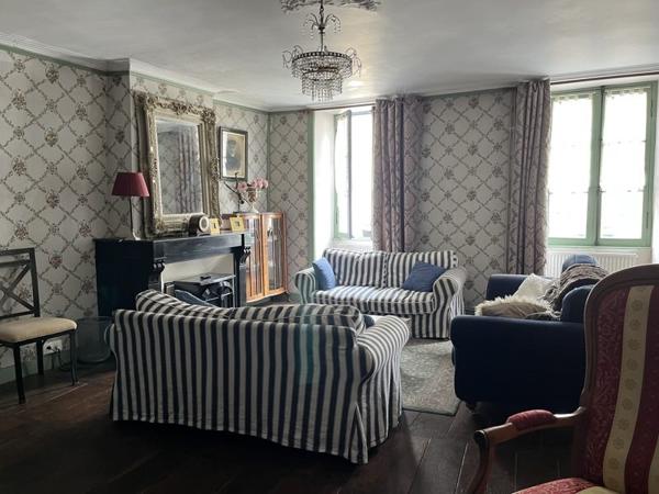 Maison à vendre |  Bellac |  6 pièces | 169 m²