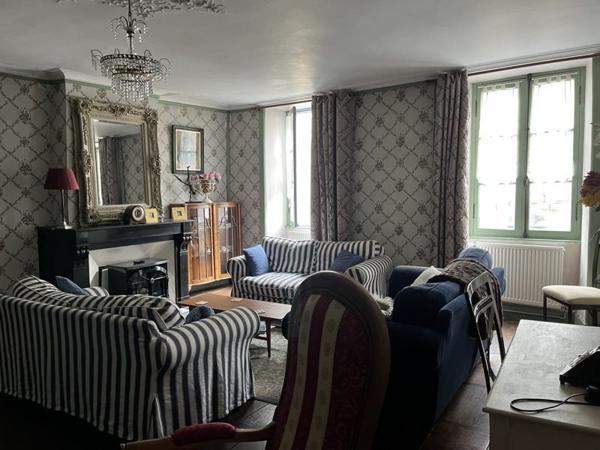 Maison à vendre |  Bellac |  6 pièces | 169 m²