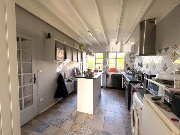 Maison 4 pièce(s) 1 chambre(s) 70 m²