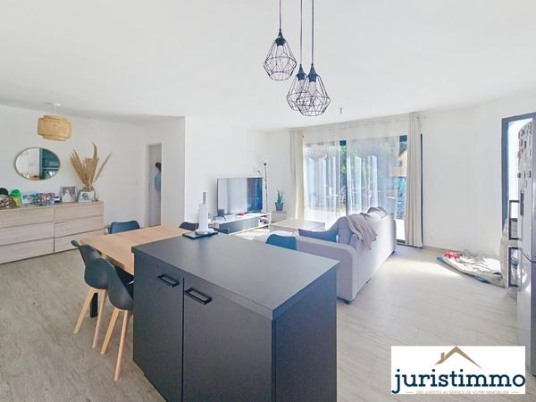 Belle maison de lotissement récente (2023) – sur 465 m² de terrain à Camaret-sur-Aigues
