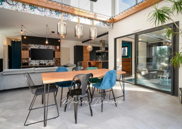 À vendre : Maison contemporaine haut de gamme avec vue sur le bassin de Thau – Meublée, prête à vivre !