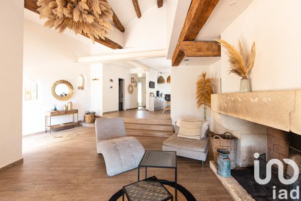 Maison à vendre 6 pièces 220 m² Nîmes-Saint-Césaire