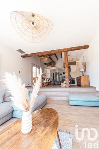 Maison à vendre 6 pièces 220 m² Nîmes-Saint-Césaire