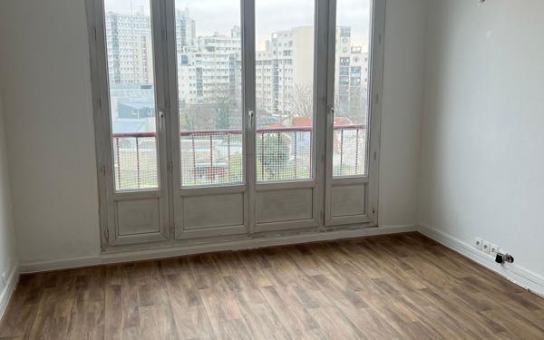Appartement à vendre    3 pièces •  La Courneuve