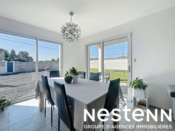 A vendre : maison récente de plain pied - 4 chambres - Secteur CHARNAY-LES-MACON (71850)