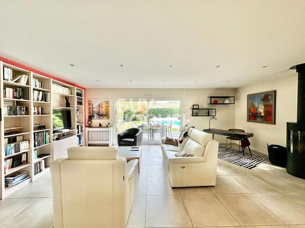 Charmante maison familiale avec piscine au coeur de Gujan-Mestras -150 m2