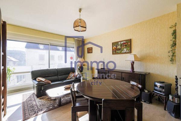 Appartement 3 pièces                                        - 38100 Grenoble Réf : 21628