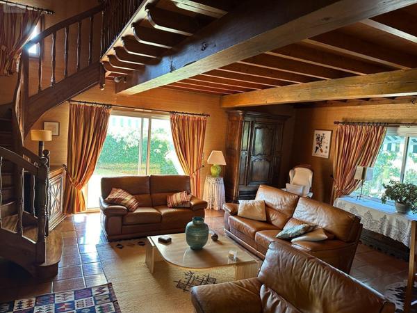 Maison à vendre à Cadillac sur Garonne en Gironde (33410), ref : C-PB-568