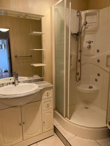 LA ROCHELLE PROCHE MER-TYPE 4 AVEC STATIONNEMENT ET CAVE – SECTEUR TASDON-75,86m2